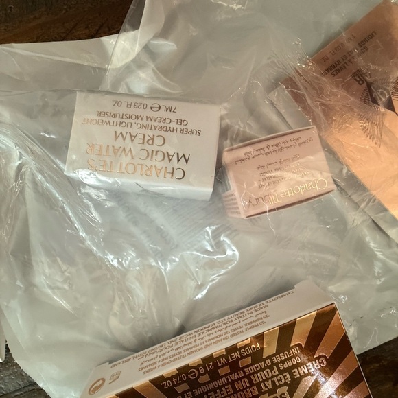 Charlotte Tilbury Disney 100 Collab BUNDLE NWOT Collectors Item! - Picture 4 of 5